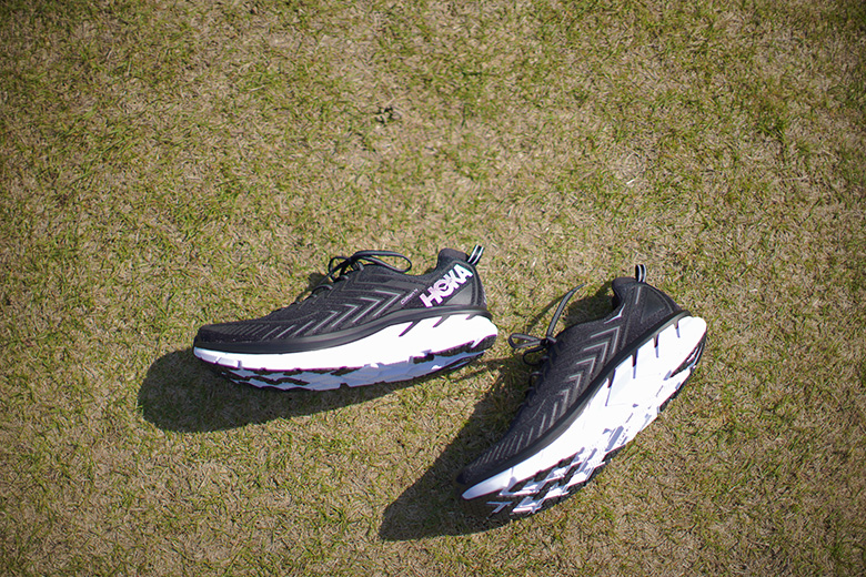 HOKA ONE ONE CLIFTON 4 スニーカー  ★ 27.5cm