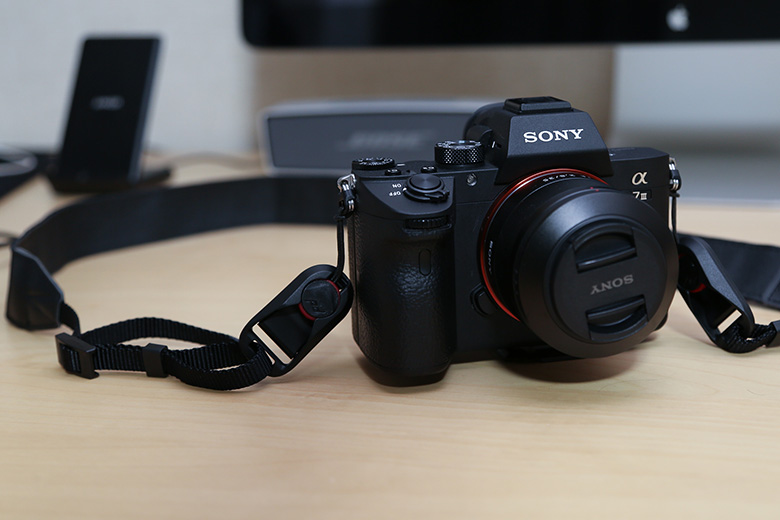 Peak Design アンカーリンクス をSONY a7IIIに取り付け