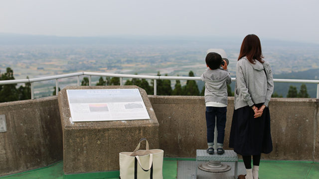 となみ夢の平 散居村展望台から散居村をみる