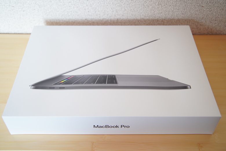 新型MacBook Pro 2018 15インチを購入！上位モデルにカスタマイズ