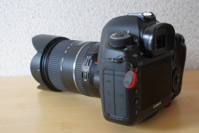 TAMRON 28-300mm F/3.5-6.3 Di VC PZD CANON 5D mark3に取り付け