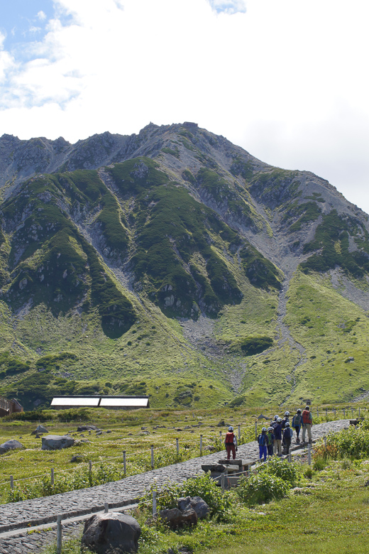 立山山頂へ向けて登山