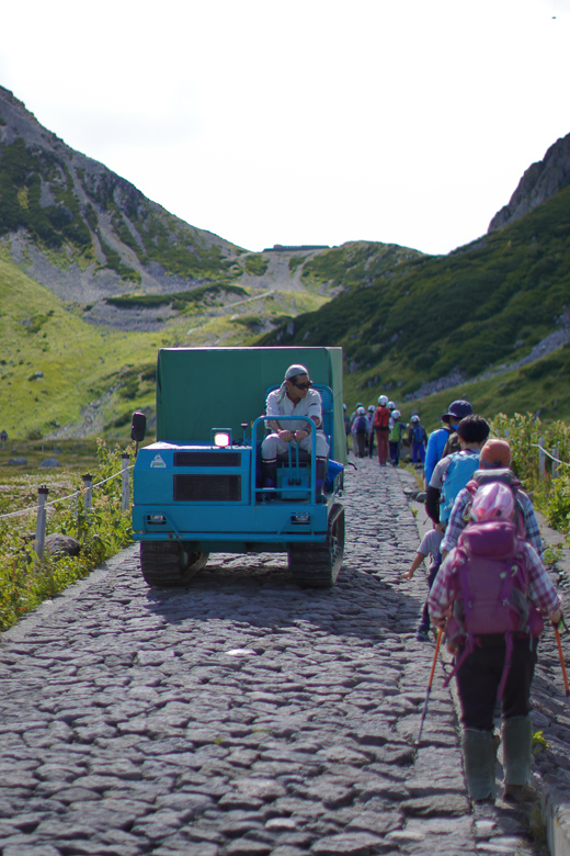 立山山頂へ向けて登山