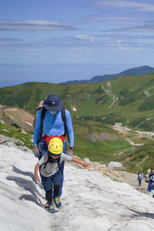 立山山頂へ向けて登山