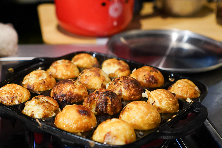 スノーピークフラットバーナーとイワタニたこ焼きプレート