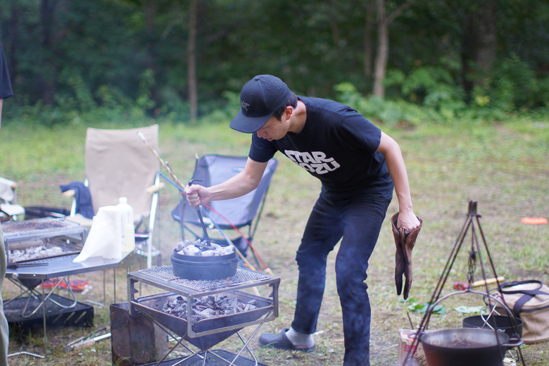 平湯キャンプ場でピザ作り