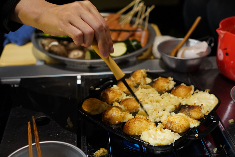 雨飾高原キャンプ場でたこ焼き