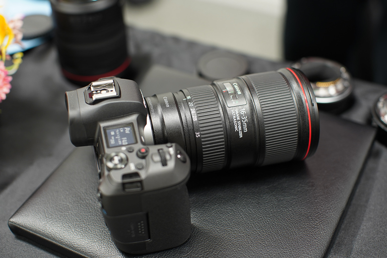 EOS RとEF16-35mm F4L IS USM