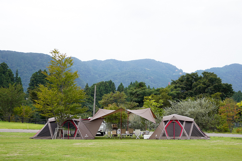 吉野オートキャンプ場でスノーピーク リビロンとエヴォ連結