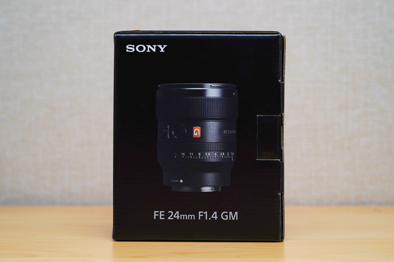 SONY FE 24mm F1.4 GM 外箱