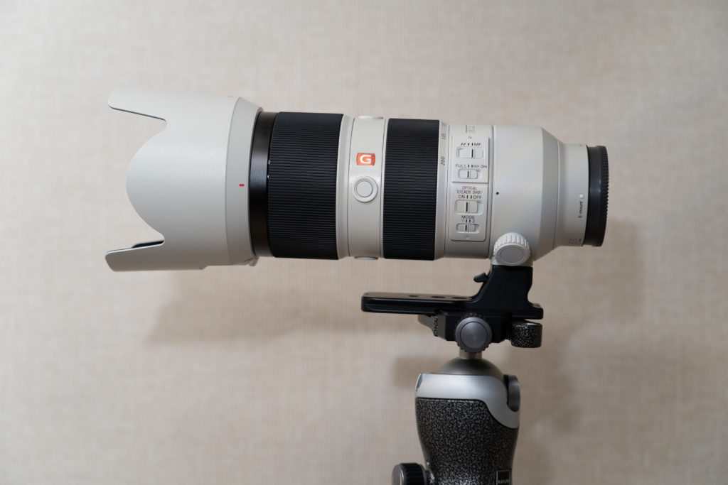 RRSの三脚座（LCF-101）をSONY FE 70-200mm F2.8 GM OSSに取り付けた写真