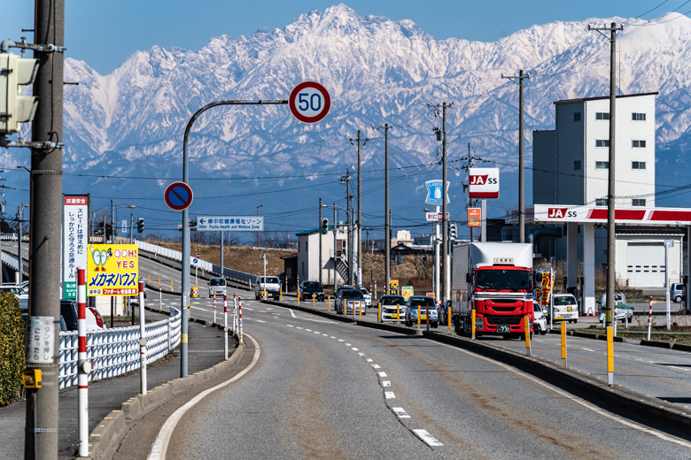 富山市から見る立山連峰