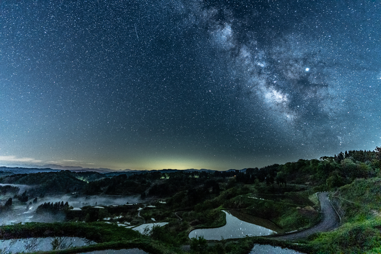 星峠の棚田で天の川 こんなにヤバい景色は久々だ いや はじめてかも オススメ撮影スポットも紹介するよ ファミリーキャンプで カシャッとな