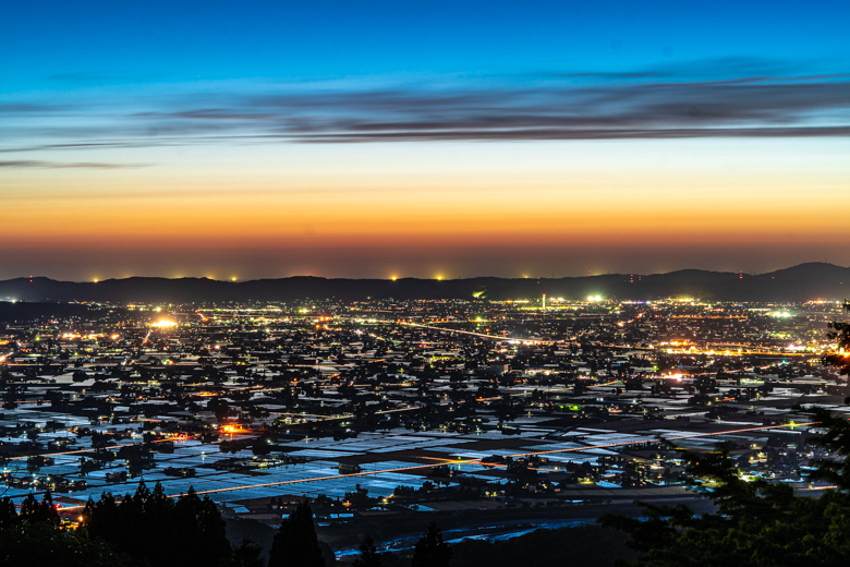 散居村と夕焼け